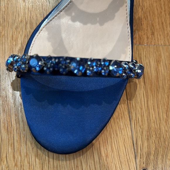 Jewel Badgley Mischka Stiletto in navy satin; size 9 - Picture 3 of 15